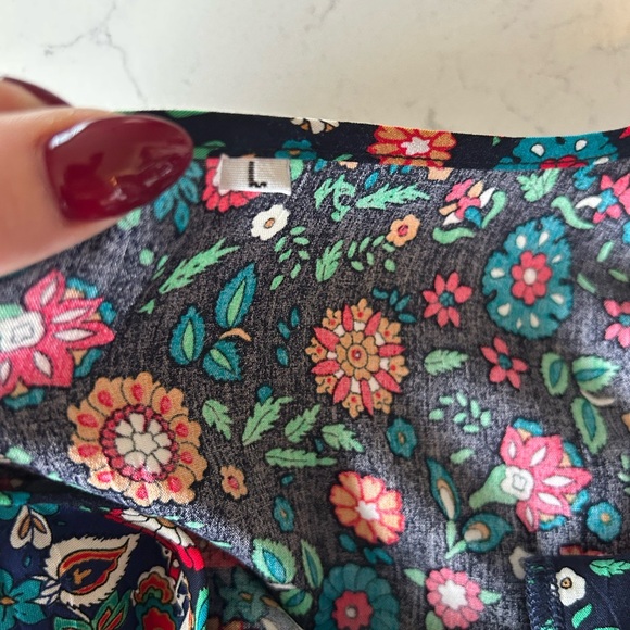 Women’s Casual Boho Floral V Neck Printed Bohemian Blouse - Multicolor - Picture 16 of 16